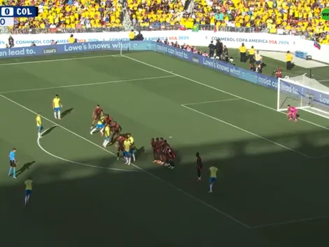 VIDEO | Raphinha y un golazo brutal de tiro libre