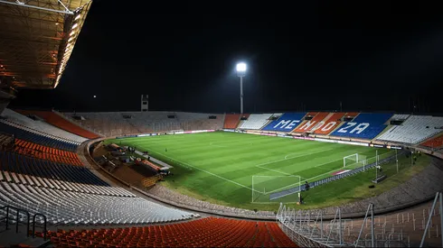 El partido se jugará en el Estadio Malvinas Argentinas.