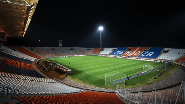 El partido se jugará en el Estadio Malvinas Argentinas.