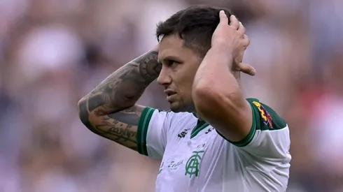 Mauro Zárate anunció su retiro tras 20 años como profesional