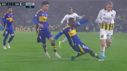 La jugada de la polémica entre Advíncula y Copetti.