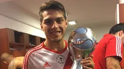 Luis Olivera con la Copa Argentina 2016