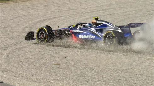 Franco Colapinto, en la arena tras un error en la parabólica de Monza.