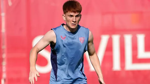 Mas problemas para Valentín Barco: se frustró la salida de un jugador clave para su inscripción en Sevilla