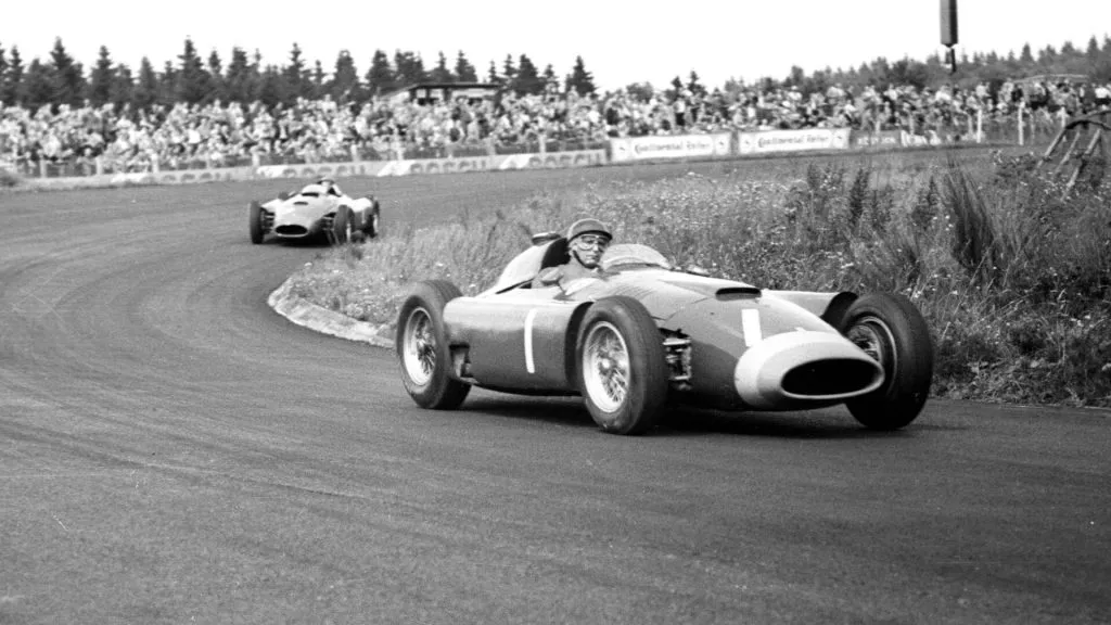 Juan Manuel Fangio corriendo en el Gran Premio de Alemania de 1956. (Imago)