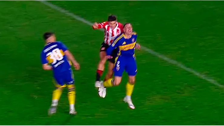 ¿Hubo falta en el 1-1 de Estudiantes?