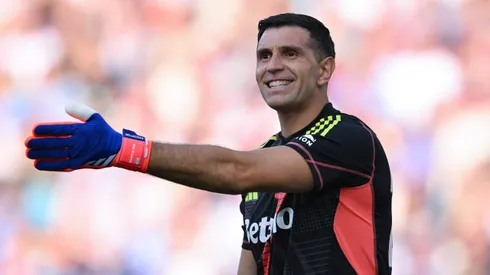 Dibu Martínez, el arquero de Aston Villa.