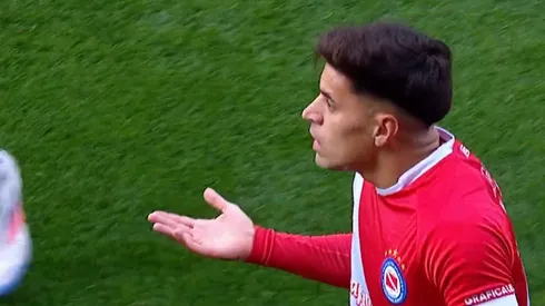 VIDEO | La insólita acción que derivó en la amonestación de Nicolás Oroz en Argentinos Juniors vs. Huracán