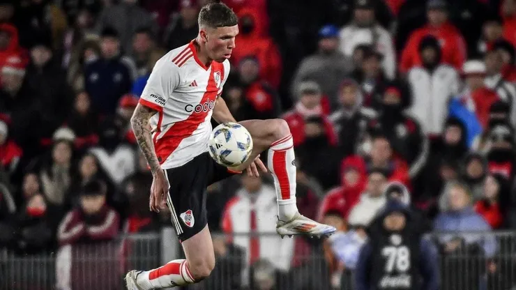 Franco Carboni con la camiseta de River.