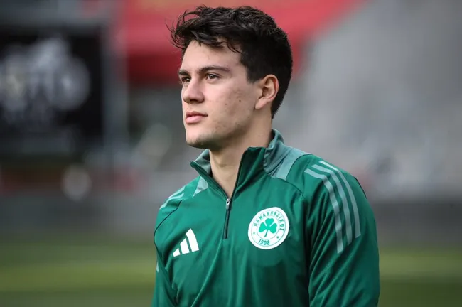 Pellistri ya debutó con Panathinaikos, su nuevo equipo.