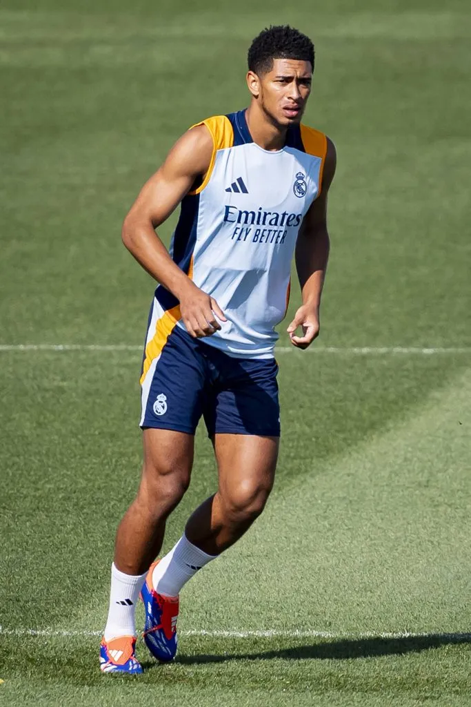 Bellingham sufrió un golpe en el entrenamiento y será baja por el próximo mes. IMAGO