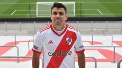 Marcos Acuña con la camiseta de River.