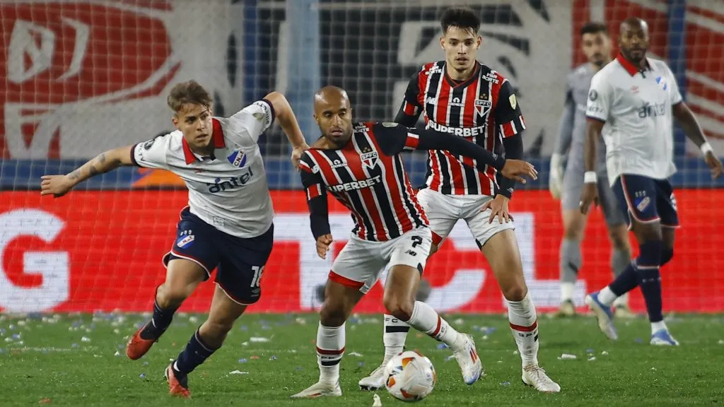 Sao Paulo superó a Nacional.