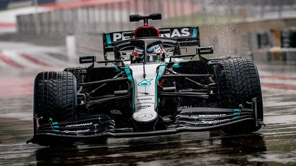 Kimi Antonelli ya hizo sus primeros tests con Mercedes, y ahora podrá correr en un Gran Premio.
