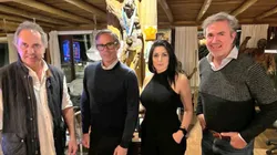 Daniel Scioli junto con Foster Gillett, magnate que quiere invertir en el fútbol argentino.