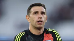 Dibu Martínez, el arquero de Aston Villa.