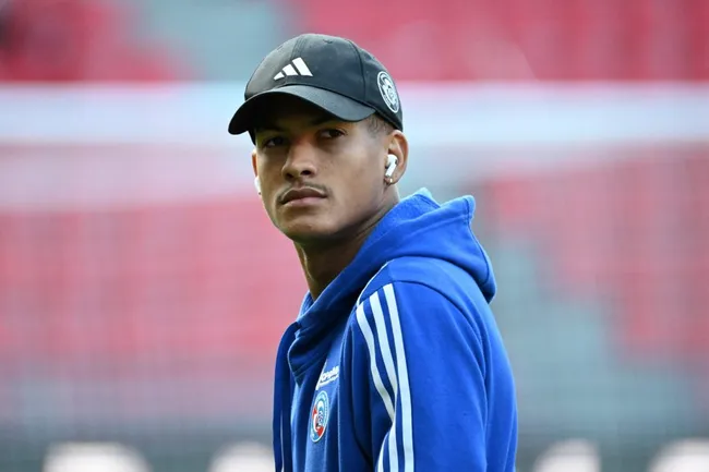 Ángelo Gabriel no llegó a jugar ni un partido con el Chelsea desde su fichaje en 2022. IMAGO