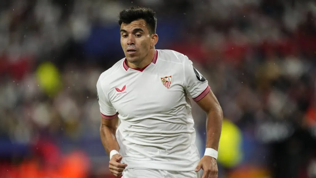 Marcos Acuña durante un partido de Sevilla.