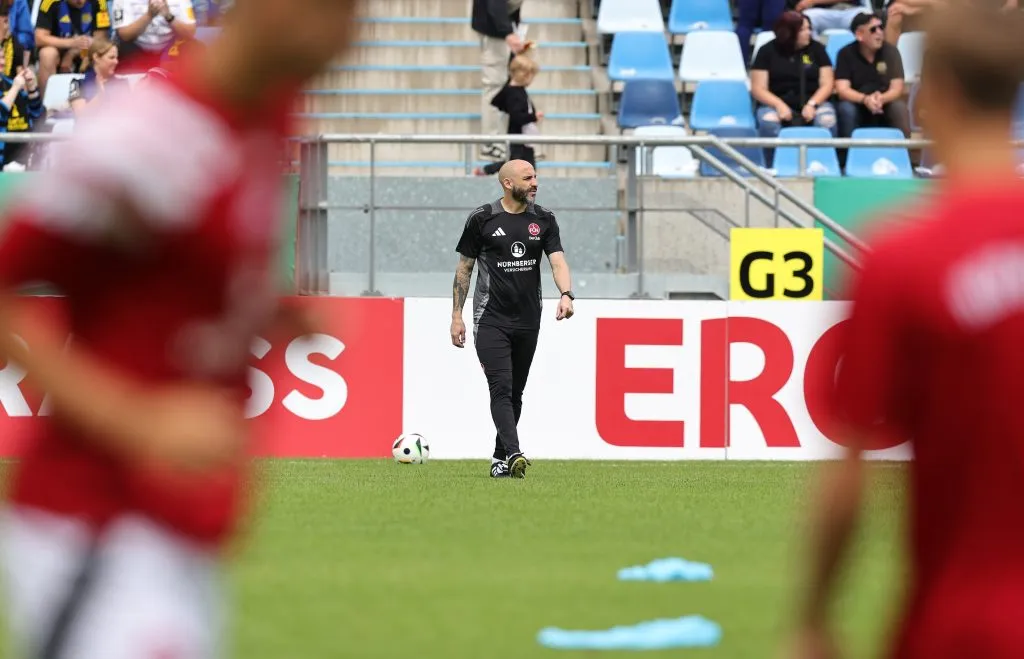 Pinola ya trabaja como ayudande campo en Nüremberg. (Foto: Prensa Nüremberg).