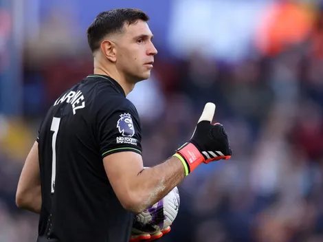 El nuevo compañero colombiano que tendrá Dibu Martínez en Aston Villa