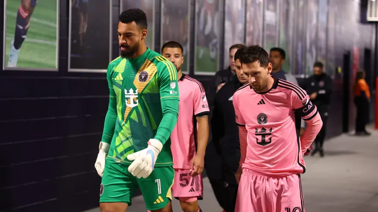 FOXBOROUGH, MASSACHUSETTS - APRIL 27: Drake Callender #1 and Lionel Messi #10 of Inter Miami walk through the tunnel before the start of the second half in the game against the New England Revolution at Gillette Stadium on April 27, 2024 in Foxborough, Massachusetts. (Photo by Maddie Meyer/Getty Images)