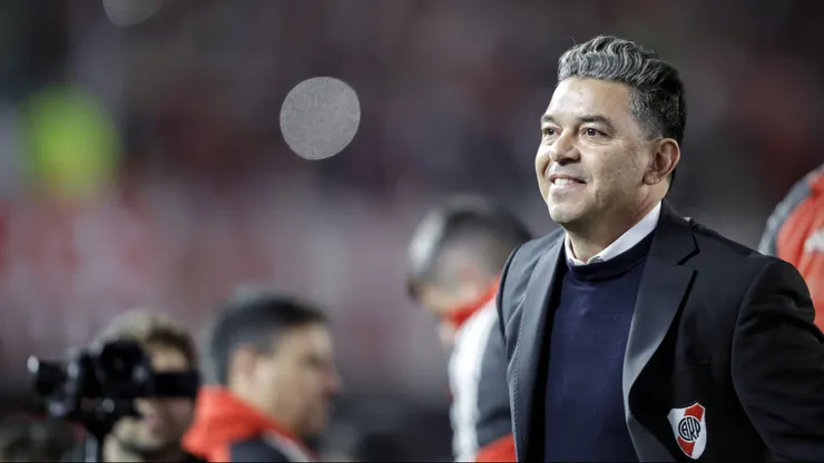 Marcelo Gallardo planifica el once de River.