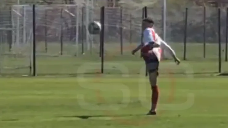 Así la bajó Bastian Demichelis.