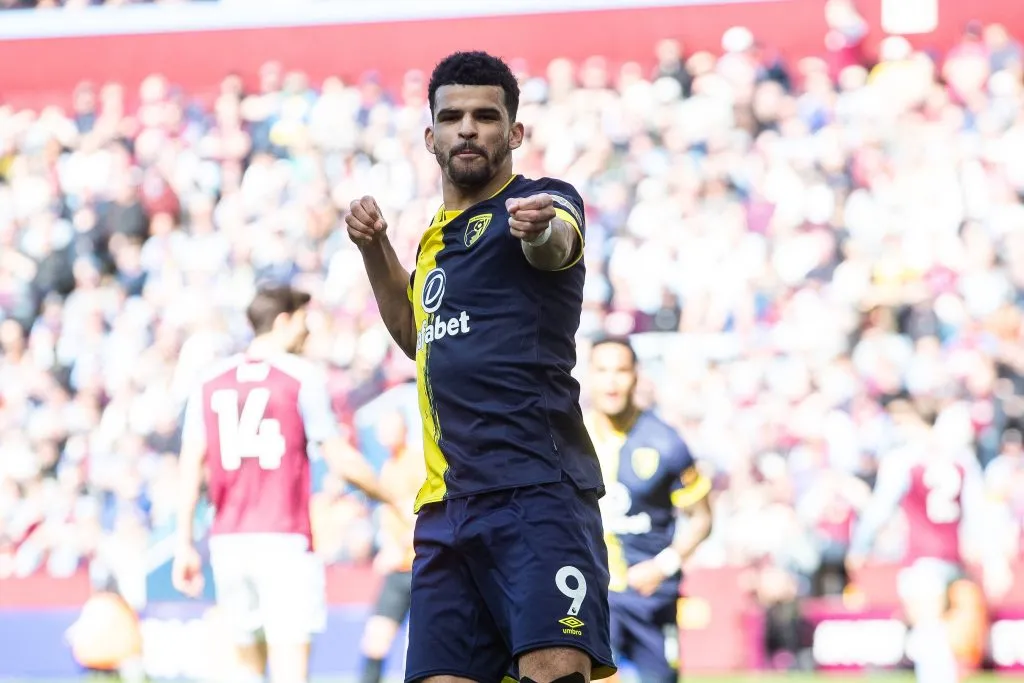 Solanke festejando un gol en Bournemouth.