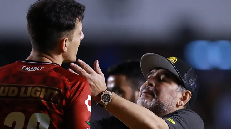 El ex River junto a Maradona.