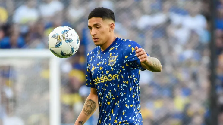 Ezequiel Fernández compartirá plantel con Nacho Fernández, Pierre Emerick Aubameyang y Nahitan Nández en el Al-Qadsiah.