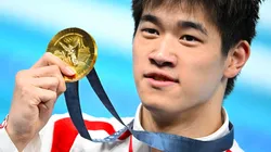 El chino Pan Zhanle se quedó con el oro París 2024 y logró imponer un nuevo récord mundial, pero insinúan que hizo trampa.