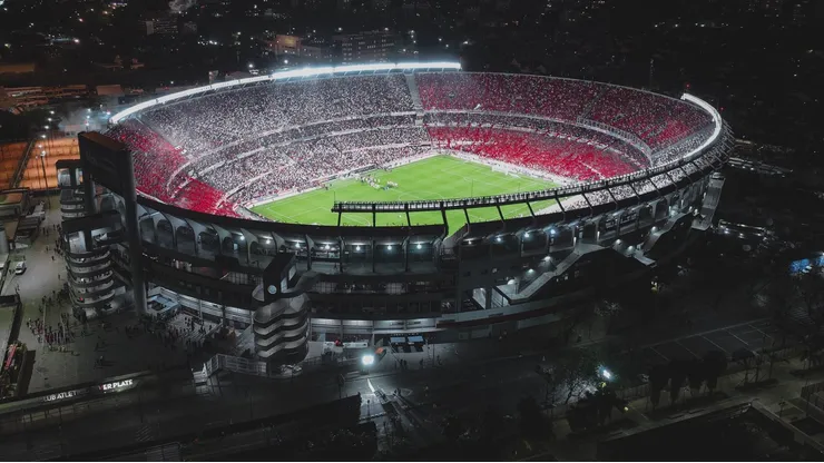 El Estadio Monumental repleto