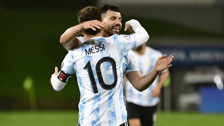 Messi y el Kun confirmaron la participación de KRU en la Hexagon Cup.