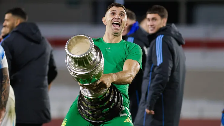 Dibu Martínez, sancionado, se pierde la fecha FIFA