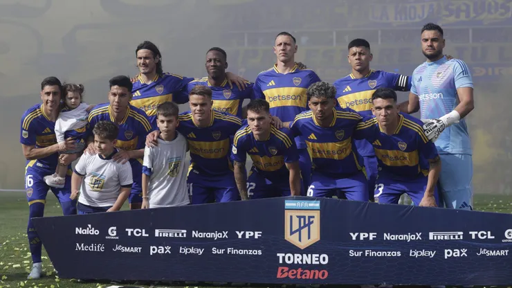 El equipo titular de Boca ante River.
