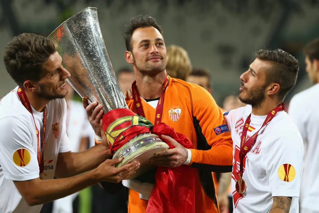Diogo Figuerias fue tres veces campeón de Europa League con Sevilla.