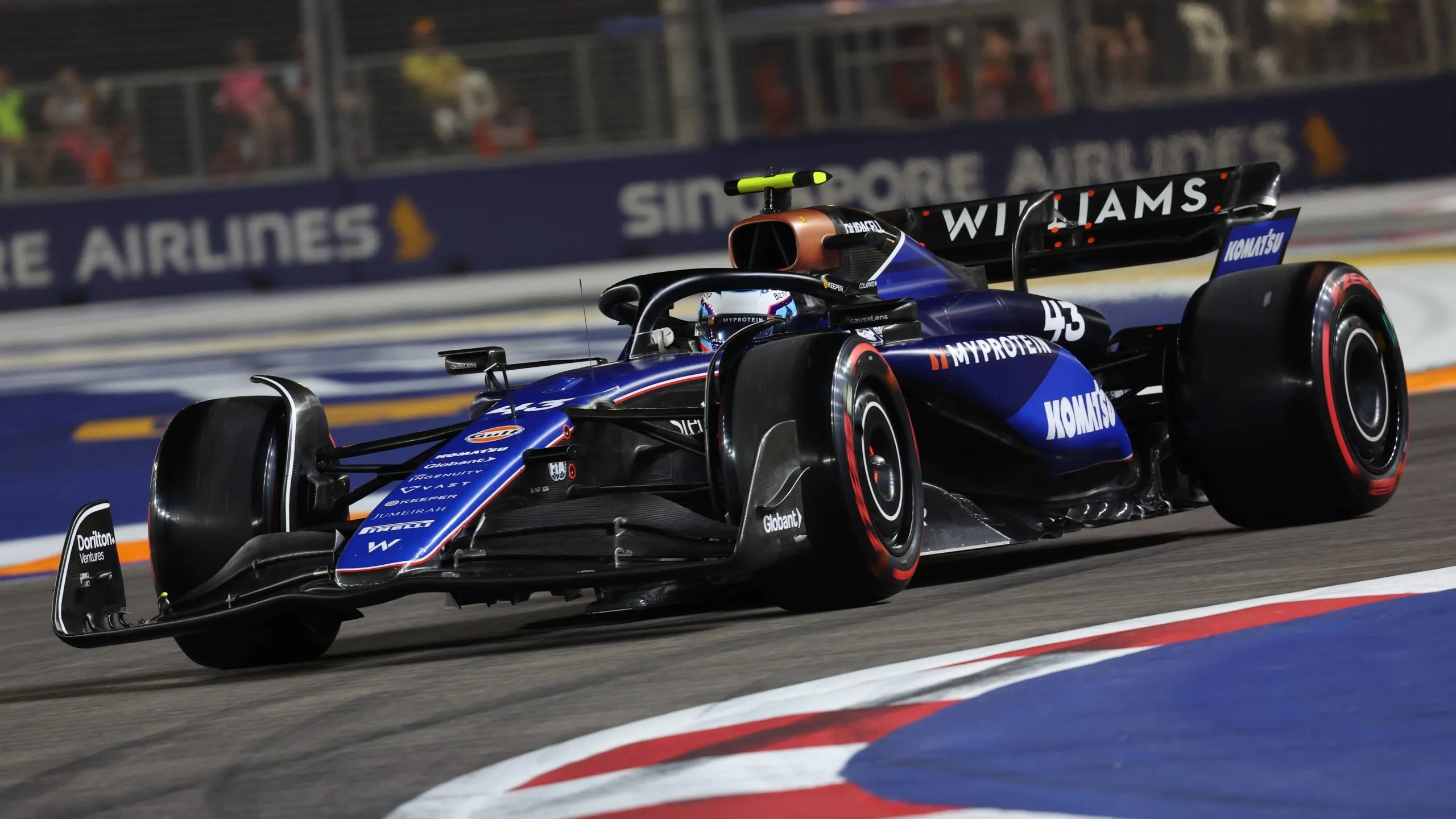 El argentino sigue ganándose al mundo de la Fórmula 1 con sus actuaciones en pista. IMAGO