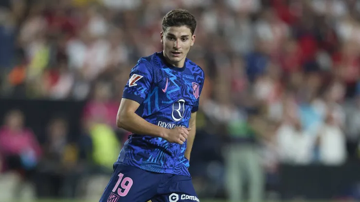 Julián Álvarez frente a Rayo Vallecano.