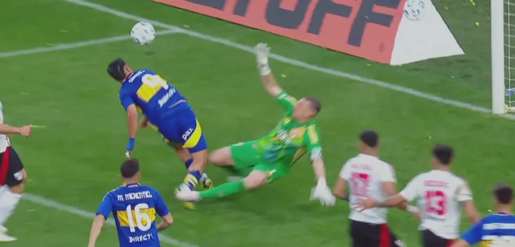 La falta de Armani a Giménez en el Superclásico.