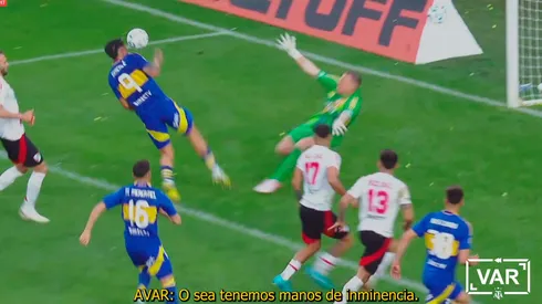 Así anularon el gol de Giménez a River.