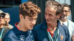 Franco Colapinto siempre está acompañado de su padre, Aníbal Colapinto, en cada carrera. (Twitter)