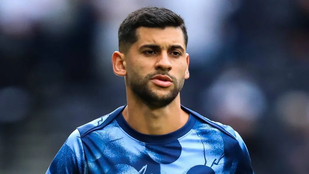 Cuti Romero, líder defensivo de Tottenham.