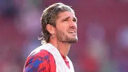 MADRID, SPAIN - MAY 19: Rodrigo De Paul of Atletico Madrid looks on during the warm up prior to the LaLiga EA Sports match between Atletico Madrid and CA Osasuna at Civitas Metropolitano Stadium on May 19, 2024 in Madrid, Spain. (Photo by Florencia Tan Jun/Getty Images)