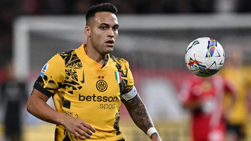 Lautaro Martínez no tuvo una buena labor ante Monza por Serie A y fue reemplazado (IMAGO / Gribaudi/ImagePhoto).