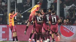 Los jugadores de River celebrando el gol de Pezzella.