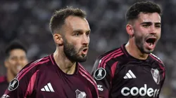 Germán Pezzella celebra su gol.