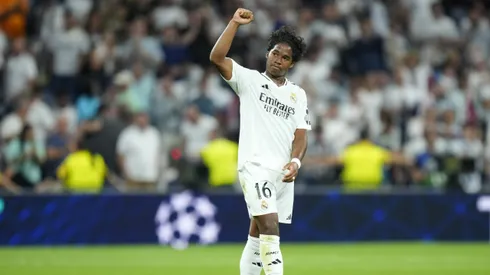 Endrick celebra su gol ante Stuttgart.