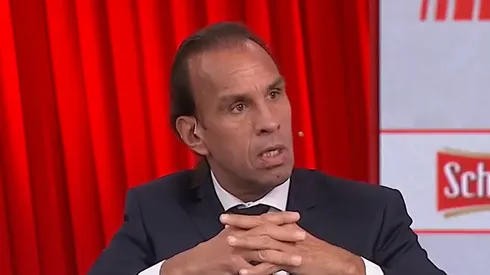 Carlos Navarro Montoya, histórico arquero de Boca.