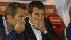 Markic junto a Arruabarrena en el banco de suplentes.