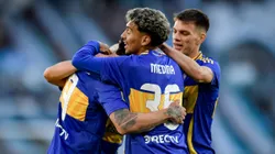 Los jugadores de Boca celebran el gol de Giménez ante Racing.